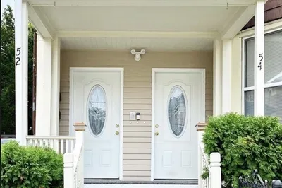 52 Harvest St #2