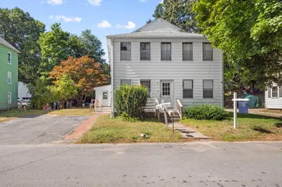 16 Murray Ave