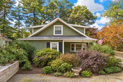 28 Davis Rd 1