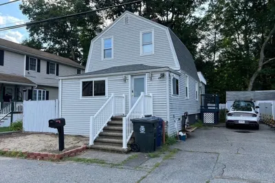 21 Veranda Avenue #1 1