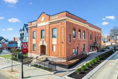 536 Broadway