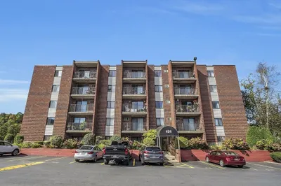131 Franklin St #306