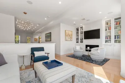 429 Columbus Ave #2