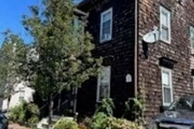 13 Pleasant St 1