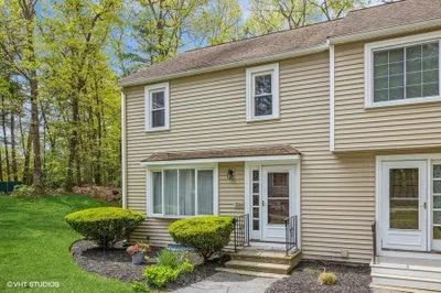 306 Cardinal Lane #306 1
