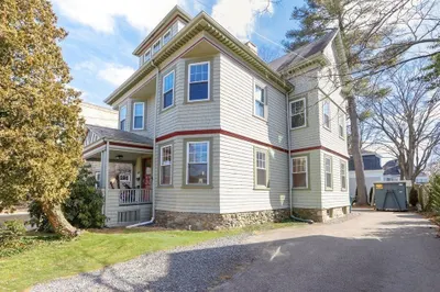 14 Lowell Ave