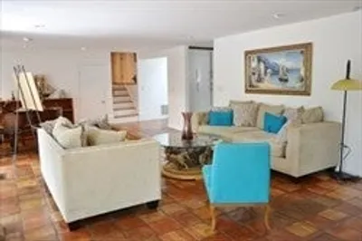 118 Newtown Road 1