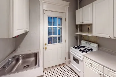 52 Charlesgate E #161
