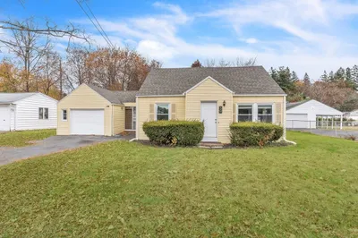 38 Tinkham Rd