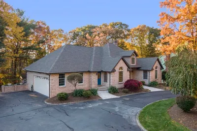 5 Foxwood Dr 1