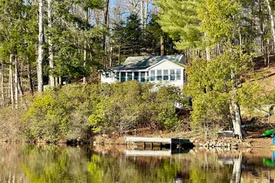 5 West Shore Rd