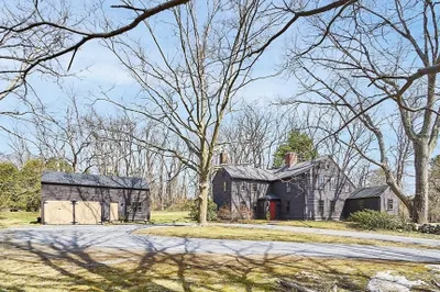 320 Lowell Rd