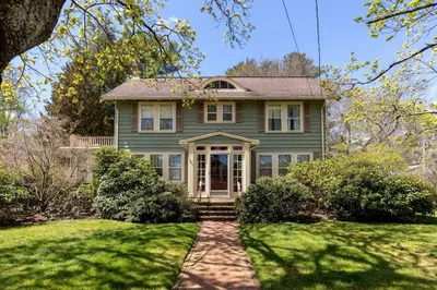 301 Highland Ave 1