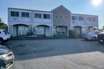 3229 Cranberry Highway #9 1