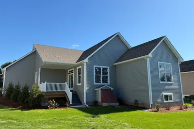 7 Fields Drive #7 1