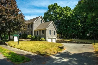 75 Blueberry Lane