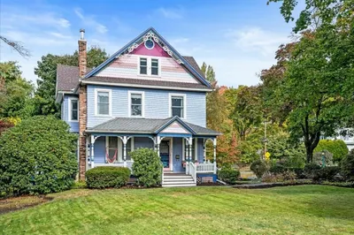 155 Northampton Rd 1