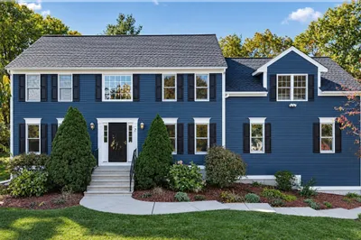 7 Old Salem Cir 1