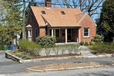 34 Roundwood Rd 1