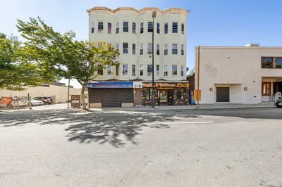 50 Common St #3