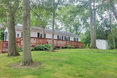 9 Driftwood Ln