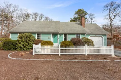 62 Continental Dr