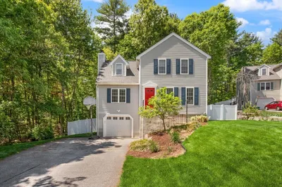2 Maura Cir 1