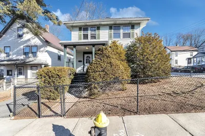 76-78 Neponset Ave 1