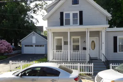 50 Chapin St
