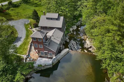 576 Shelburne Falls Road 1