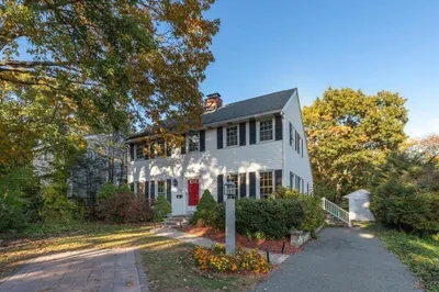 75 Woodland S Ave 1