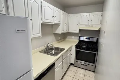 22 Kenmar Dr #194