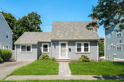 36 Russell St 1