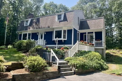 20 Vesper Drive 1