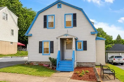 89 Sayles St 1