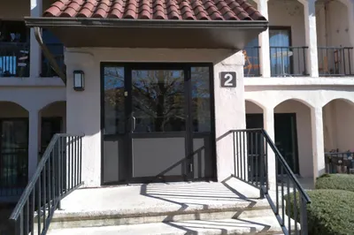 685 Oak Street #2-1 1