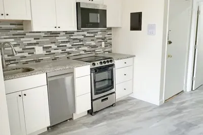 1027 Commonwealth Ave #20