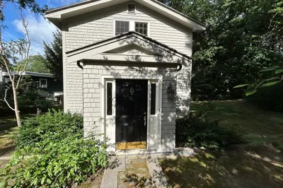 49 Russell Road #49