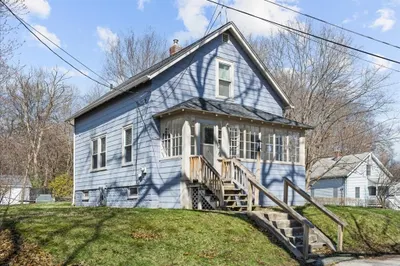 88 Shore Dr