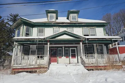 67-69 E Quincy St
