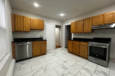 22 Howell St #2 1