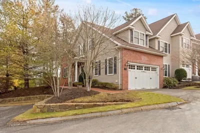 900 Lynnfield Street #1 1