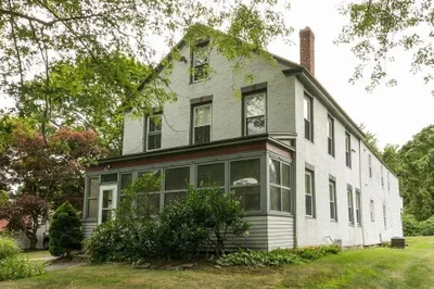 198 W. Main Street 1