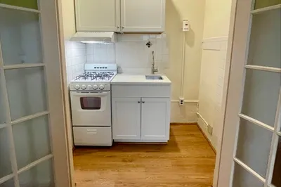 8 Garrison St #608