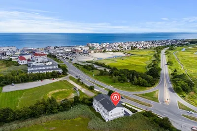 211 Beach Rd #1 1