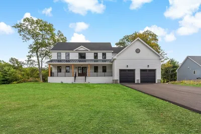 15 Bucklin Drive 1
