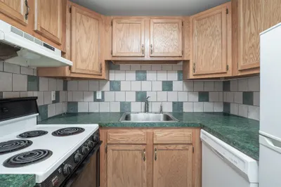 50 Columbus Ave #4 1