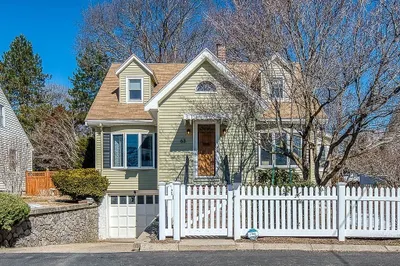 63 Dixon Ave