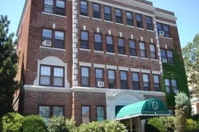 8 Chiswick Rd #33