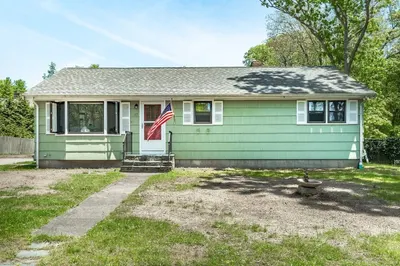 37 Evergreen St 1